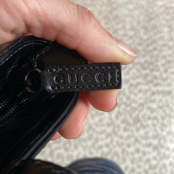 Gucci Rare Vintage Black Smooth Leather Shoulder Bag with Gold Logo - Picture 5 of 13